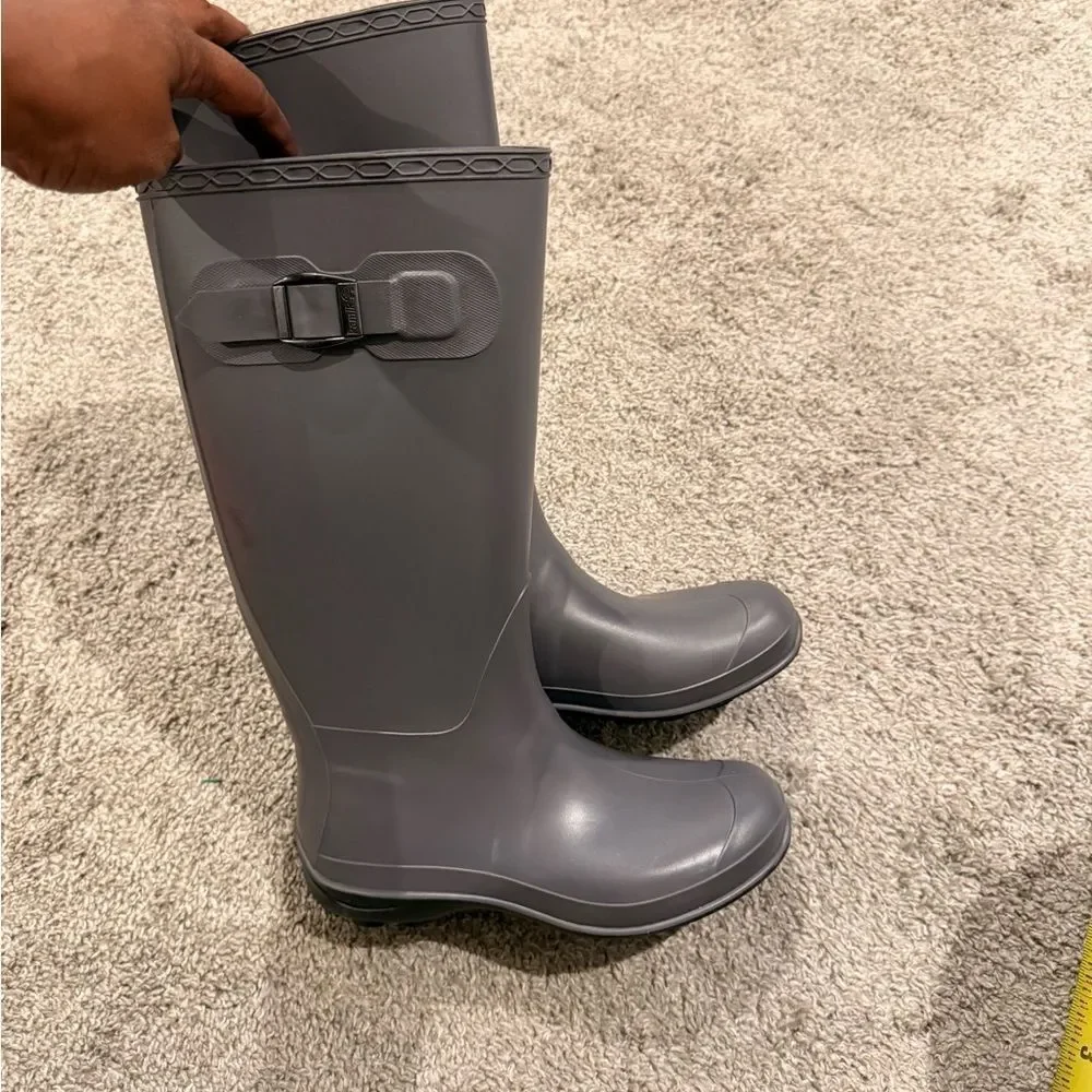 Kamik Gray Rubber Boots with Buckle